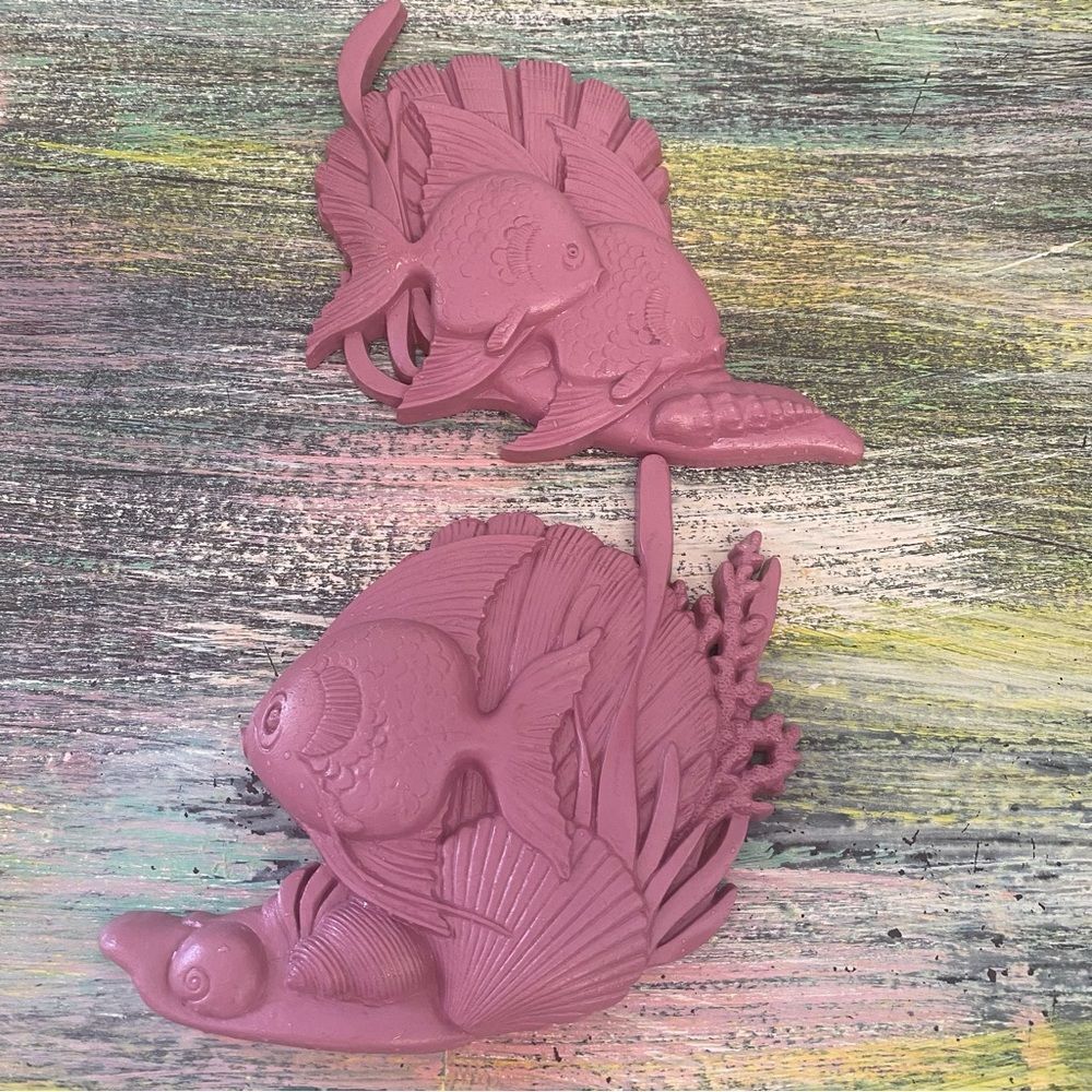 Set of 2 Burwood Mauve Fish Bathroom Wall Hanging Retro Vintage